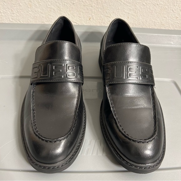 Brand New Guess Oxfords Shoes